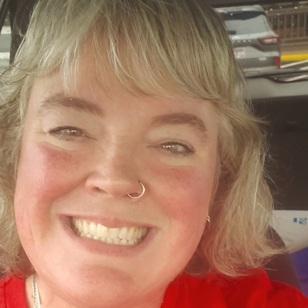 Meet your Posher, Lori